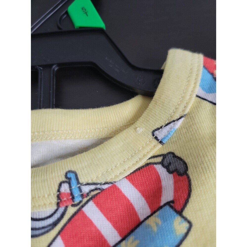 2 sets of size 5T character pajamas - Picture 3 of 8